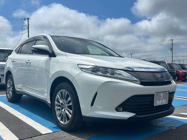 Toyota Harrier 4