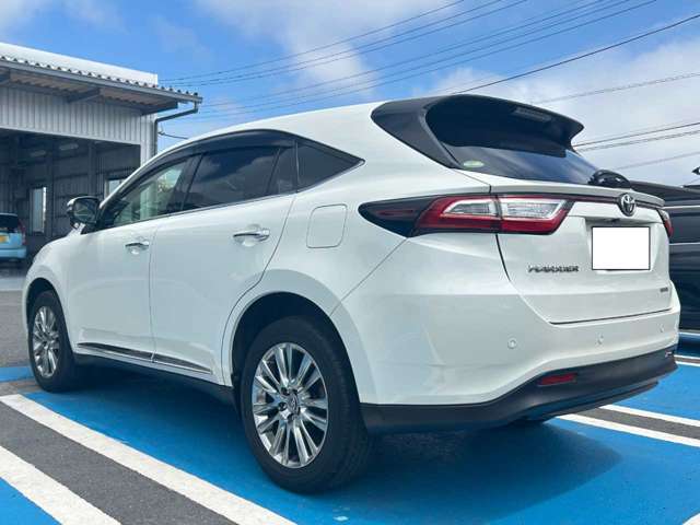 Toyota Harrier 5