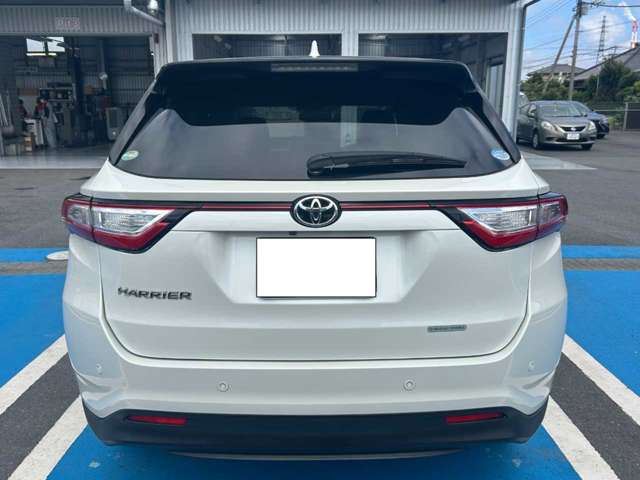 Toyota Harrier 6