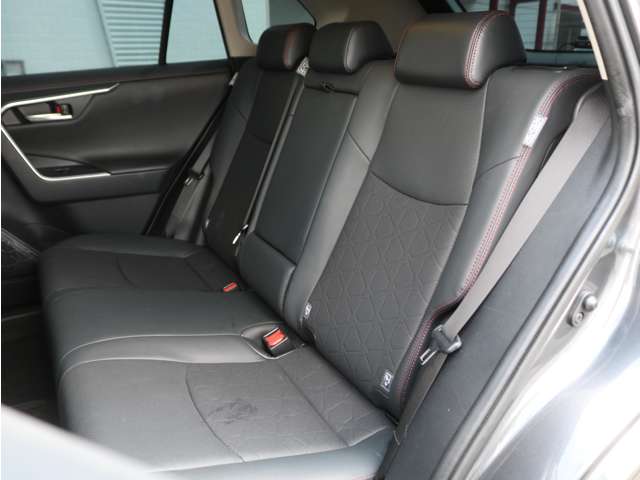 Toyota RAV4 11