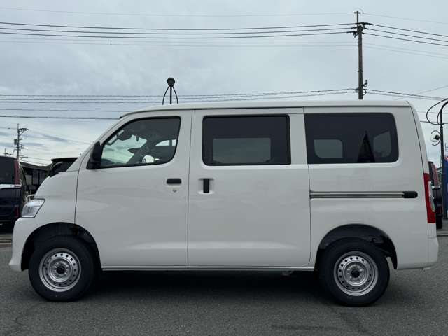 Toyota Town Ace Van 10