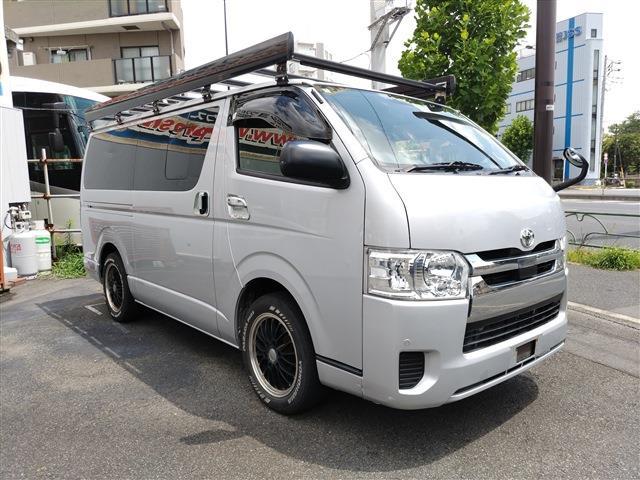 Toyota Hiace Van 3