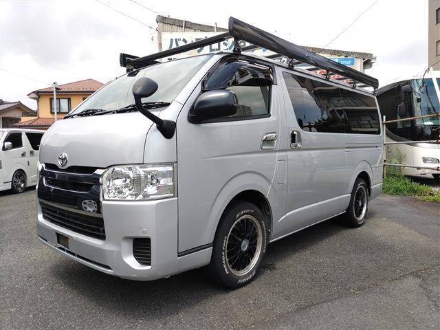 Toyota Hiace Van 9