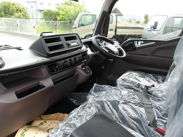 Mitsubishi Fuso Canter 10