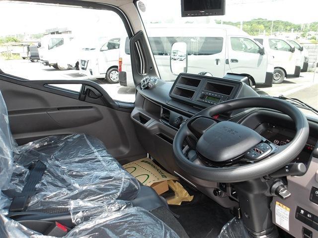 Mitsubishi Fuso Canter 12