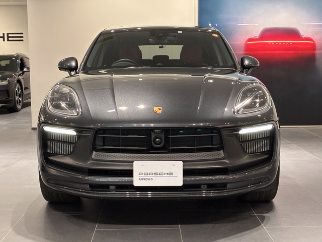 Porsche Macan 3