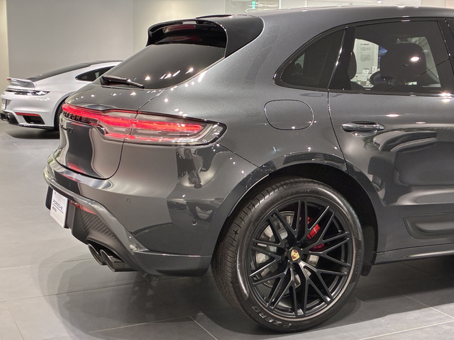 Porsche Macan 6