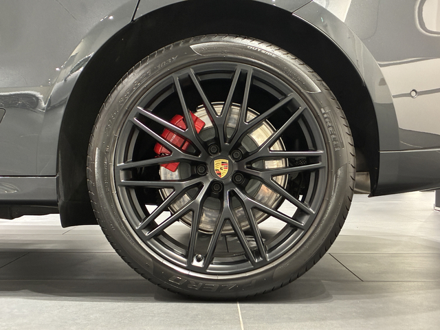 Porsche Macan 10