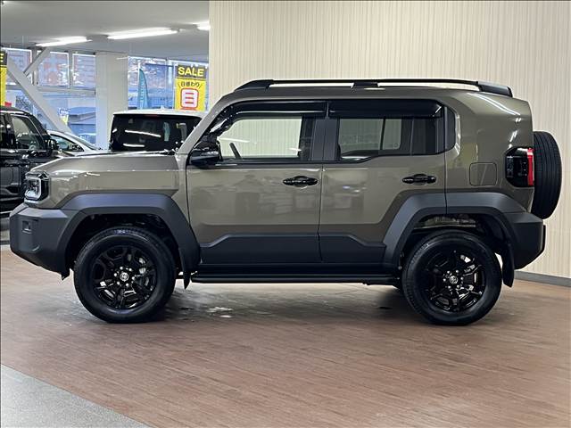 Toyota Land Cruiser FJ 4
