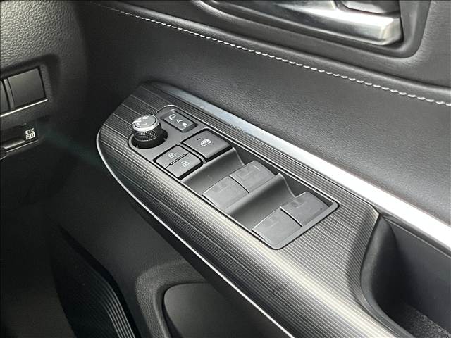 Toyota Harrier 11