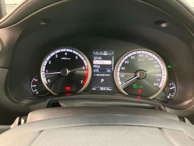 Lexus NX 9