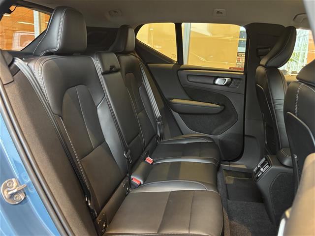 Volvo XC40 10