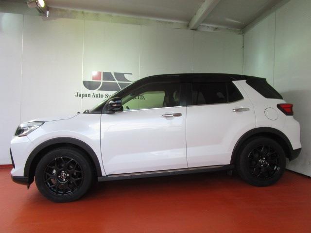 Daihatsu Rocky 4