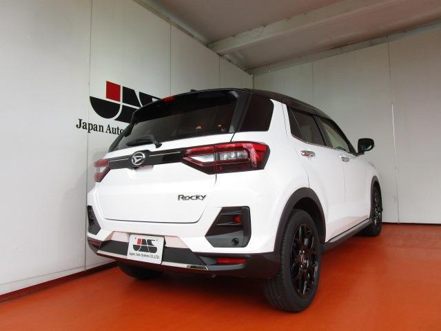 Daihatsu Rocky 5
