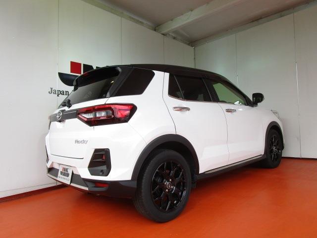 Daihatsu Rocky 6