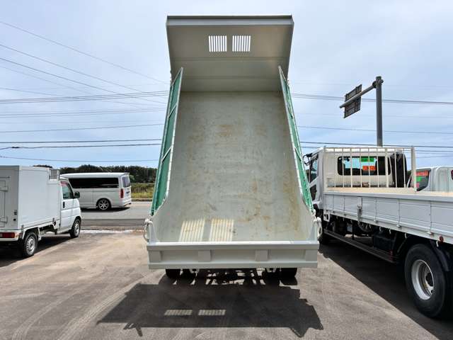 Hino Ranger 11