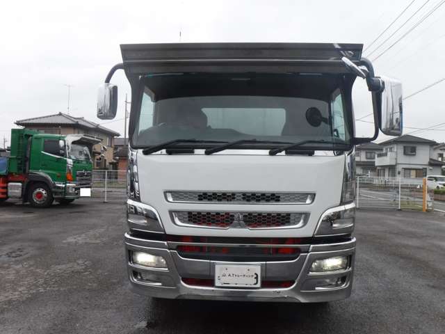 Mitsubishi Fuso Super Great 2