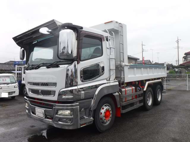 Mitsubishi Fuso Super Great 3