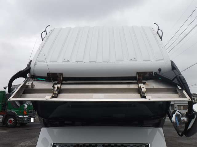 Mitsubishi Fuso Super Great 10