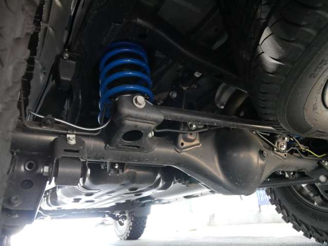 Toyota Land Cruiser Prado 6
