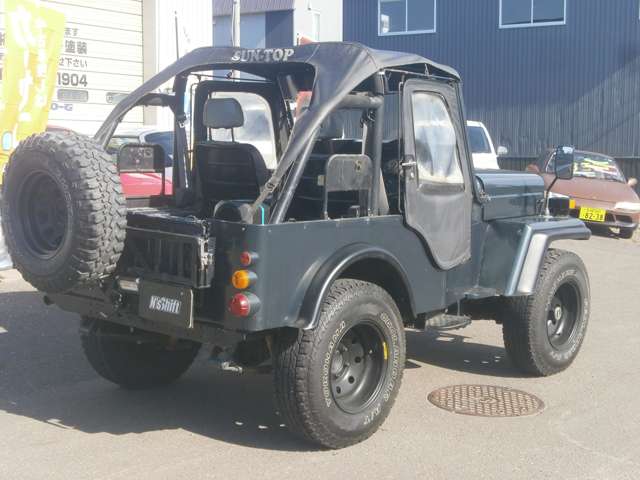Mitsubishi Jeep 5