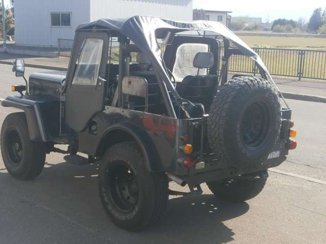 Mitsubishi Jeep 6