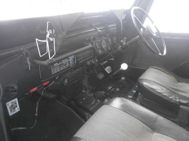 Mitsubishi Jeep 8