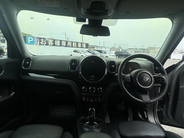 MINI Crossover 9