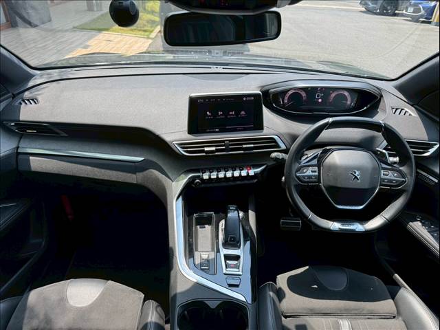 Peugeot 5008 4