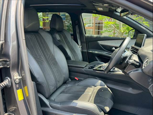 Peugeot 5008 6