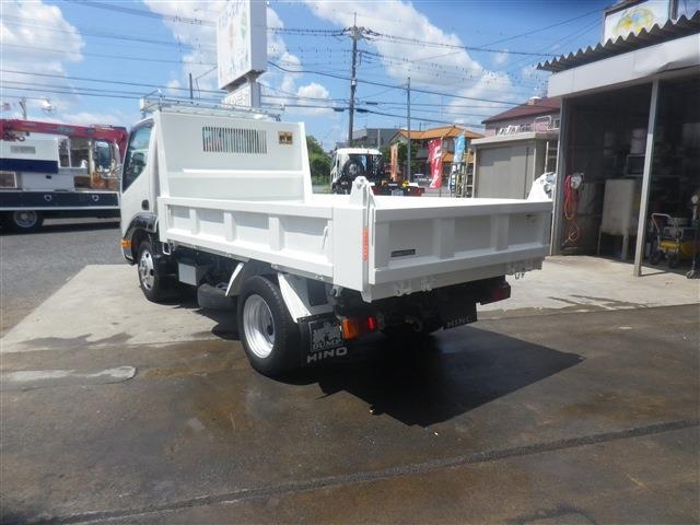 Hino Dutro 7