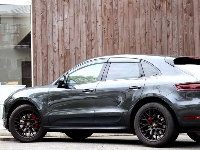 Porsche Macan 7