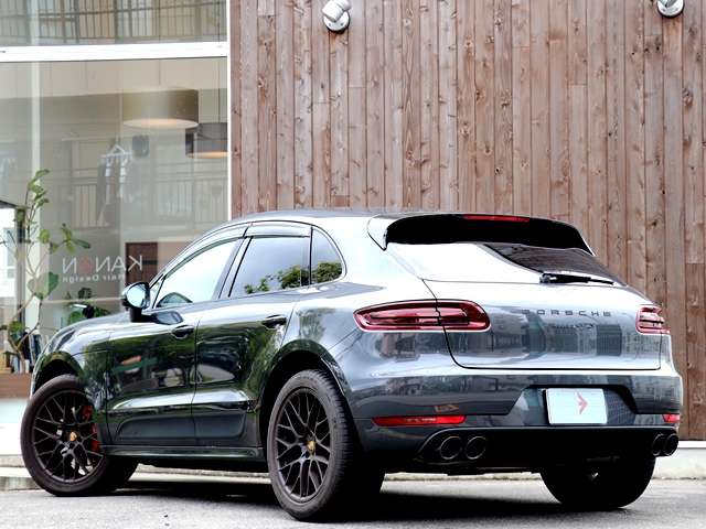 Porsche Macan 9