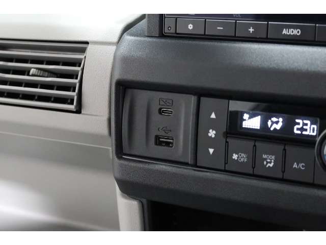 Honda N-VAN e: 12