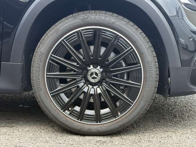 Mercedes-Benz GLB 10