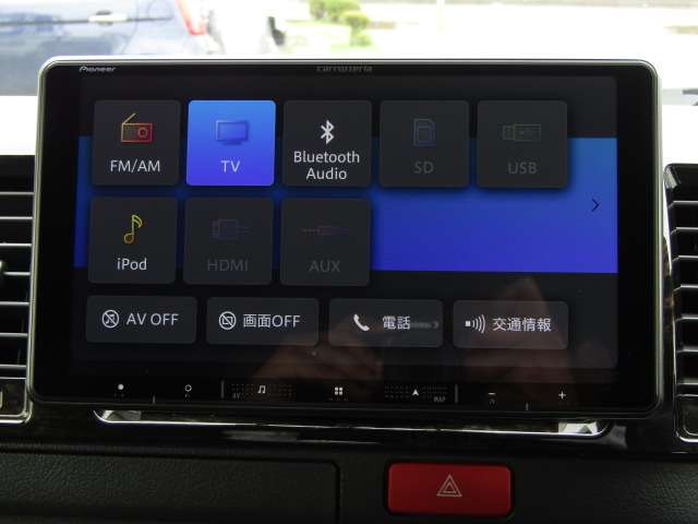 Toyota Hiace Van 4