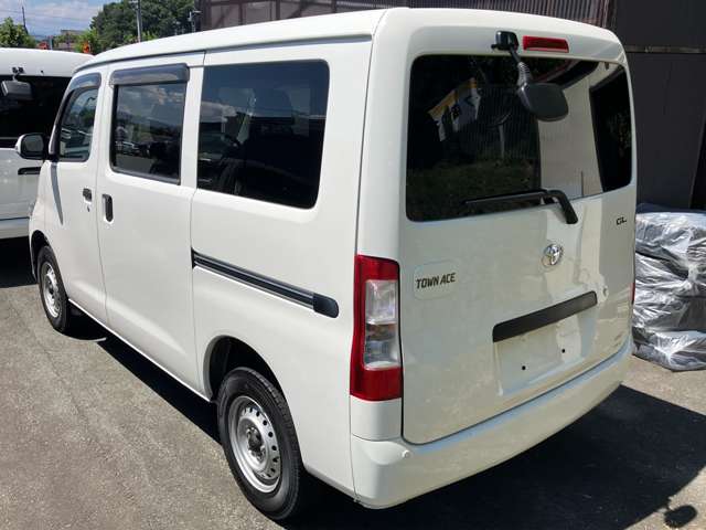 Toyota Town Ace Van 4