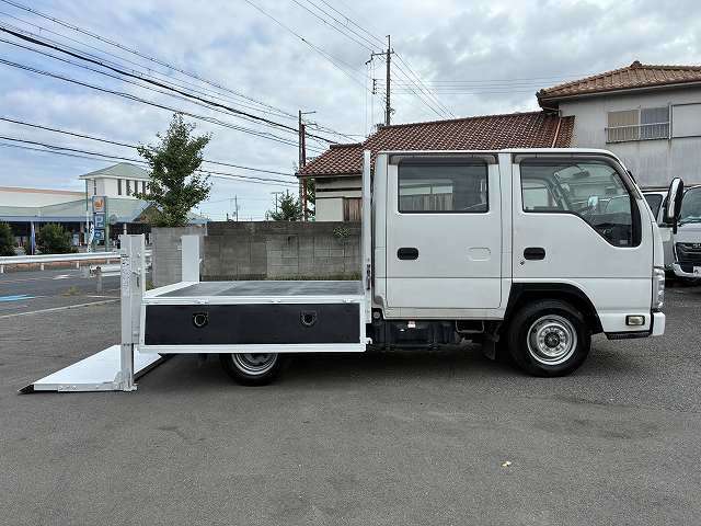 Isuzu Elf 12