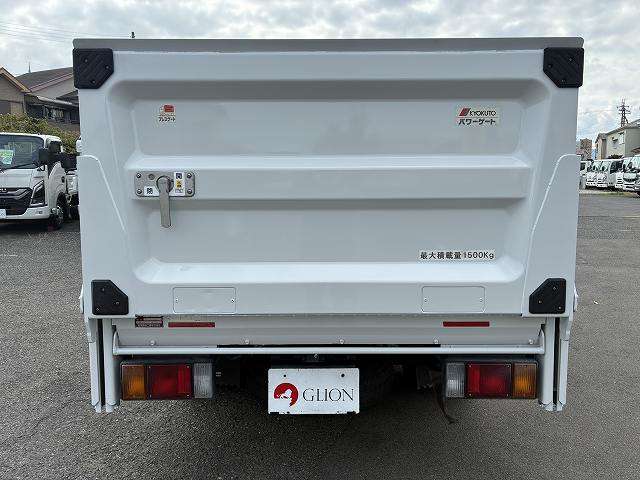 Isuzu Elf 7