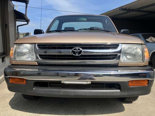 Toyota Tacoma 2