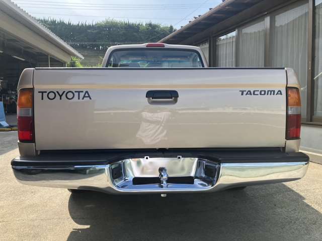 Toyota Tacoma 3