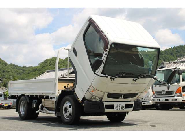 Mitsubishi Fuso Canter 9