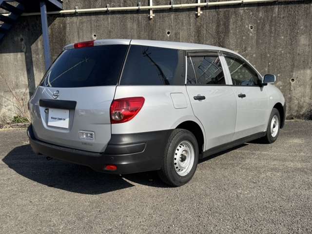 Nissan AD 2