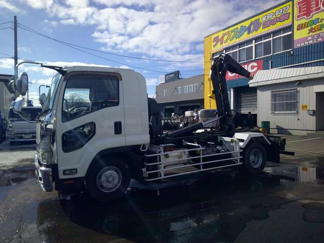 Isuzu Forward 4