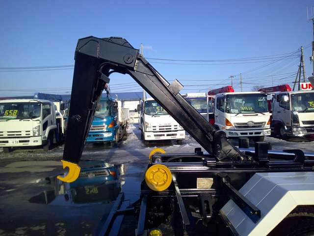 Isuzu Forward 9