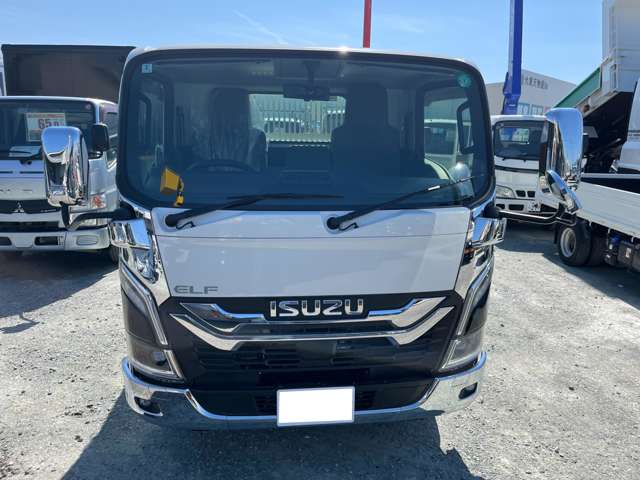 Isuzu Elf 3