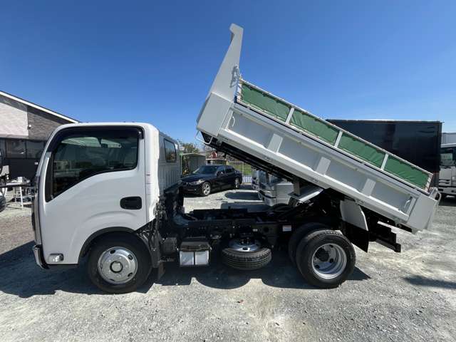 Isuzu Elf 6