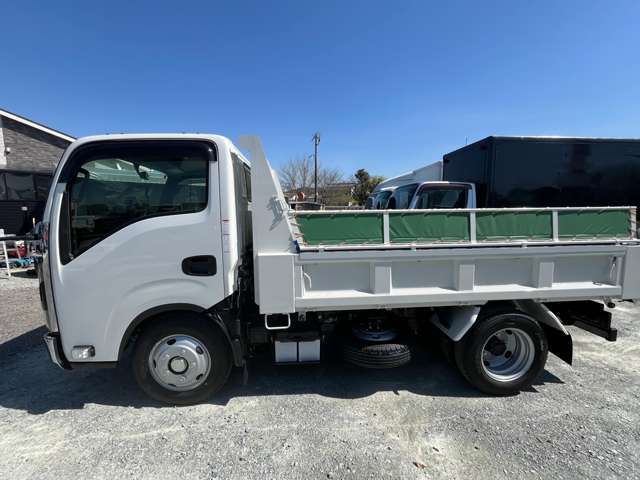 Isuzu Elf 7