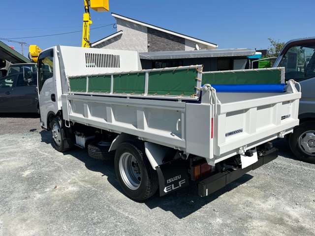 Isuzu Elf 8