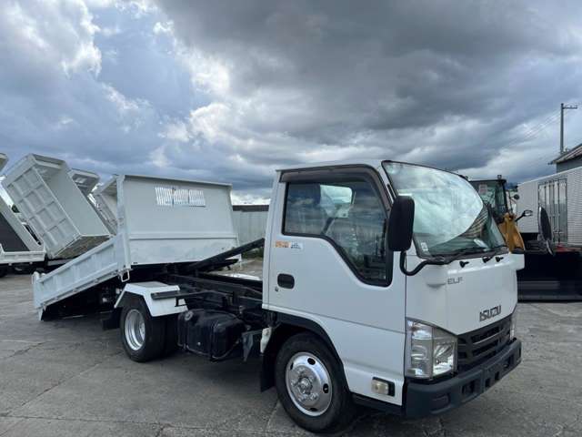 Isuzu Elf 3